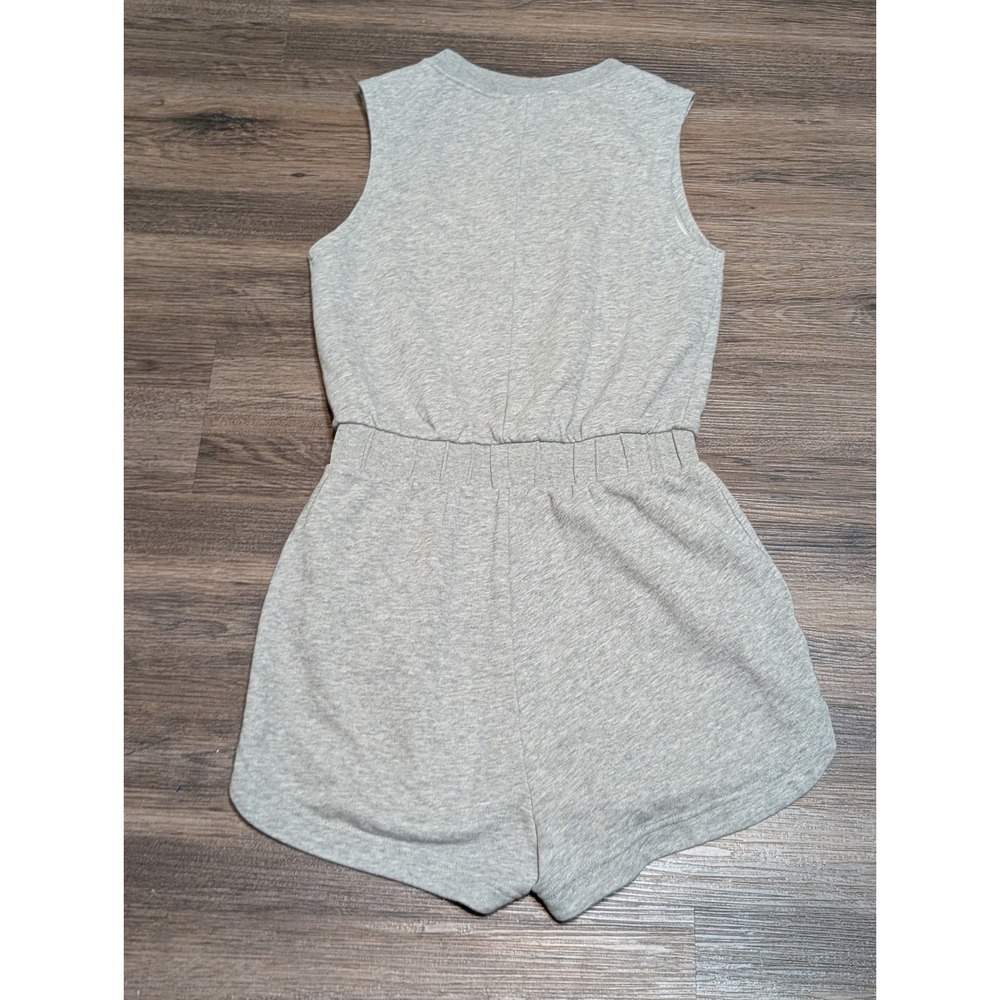 Nike Womens Heather Gray Sleeveless Athletic Romper Jumpsuit Snap Shoulder Small - Picture 4 of 6